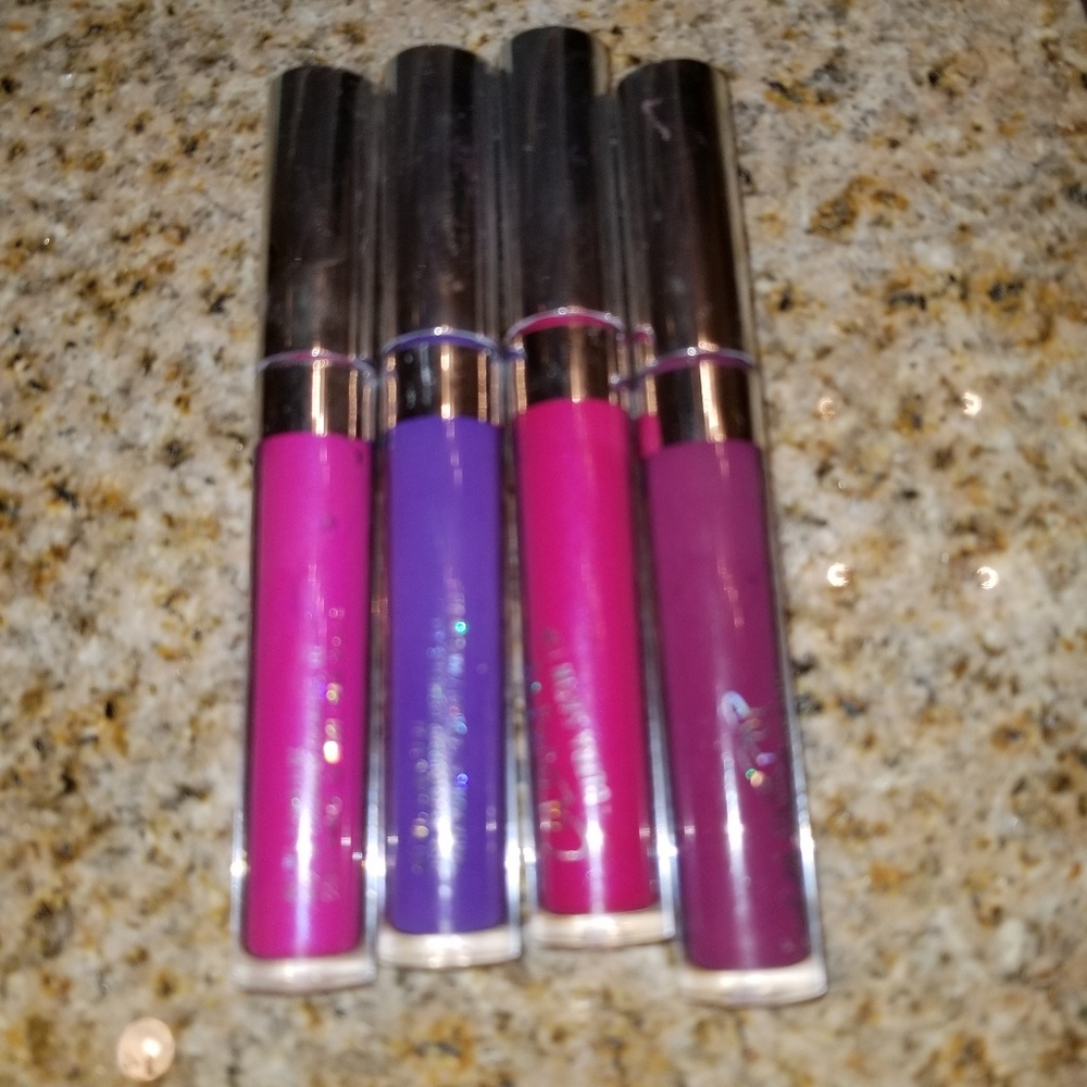 Colourpop lipgloss mattee